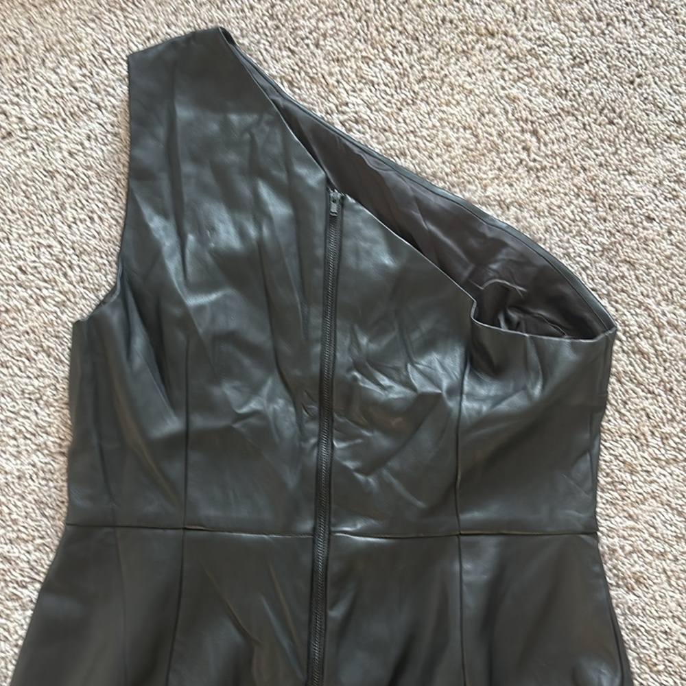 Bardot Black Asymmetrical One-Shoulder Cocktail Dress - Picture 6 of 6